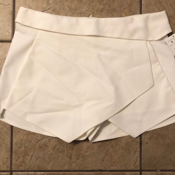 Zara Pants - White skort Zara Pants - White skort